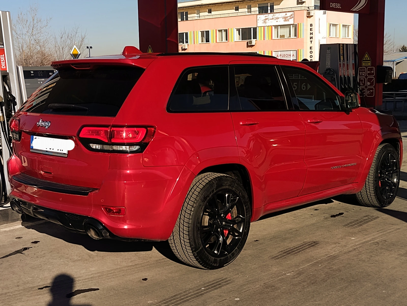 Jeep Grand cherokee 6.4 SRT - изображение 9