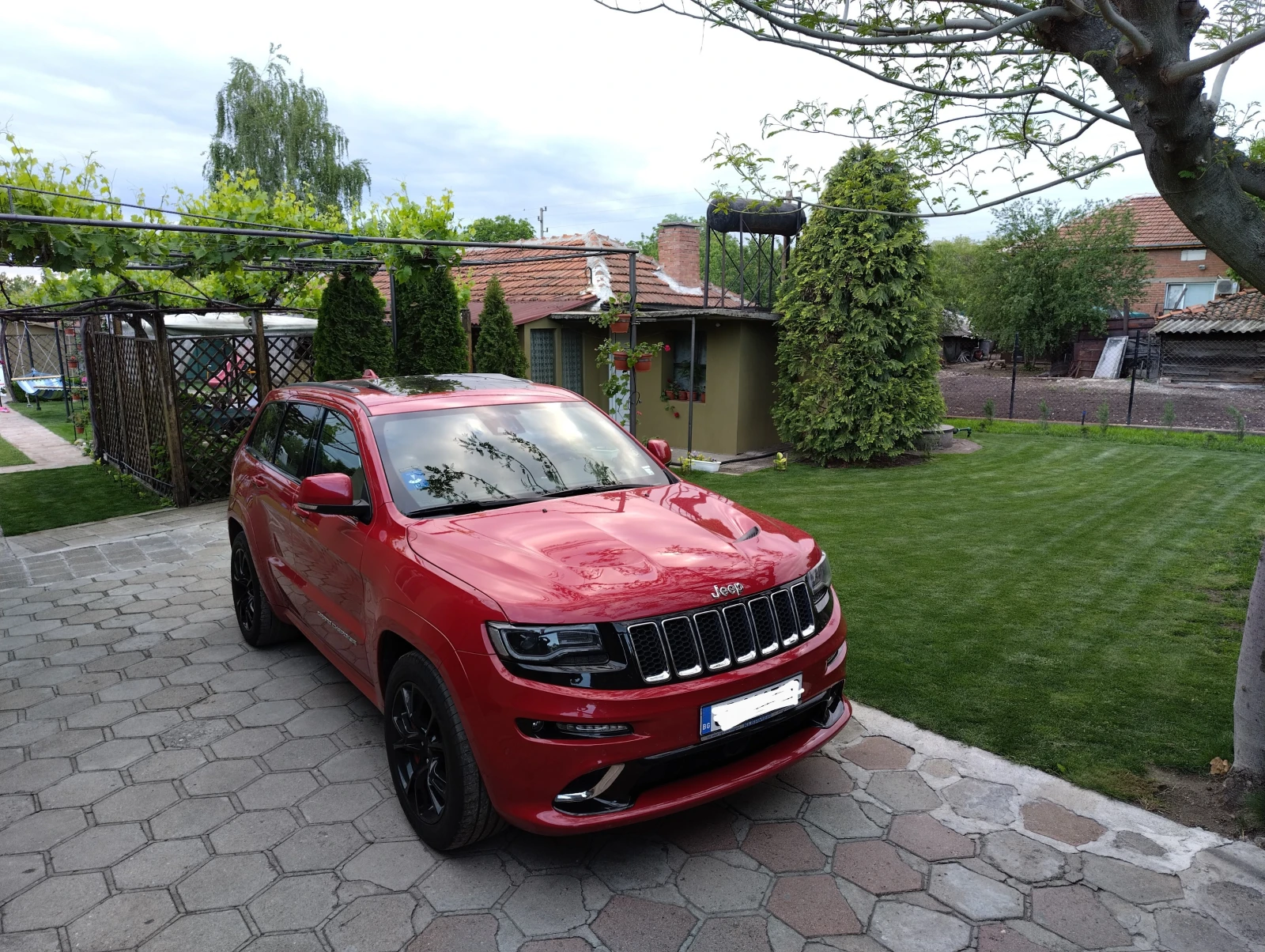 Jeep Grand cherokee 6.4 SRT - изображение 4