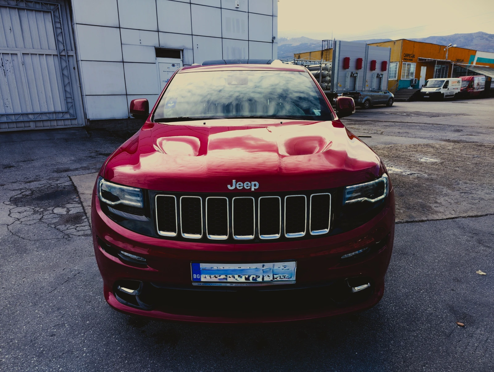 Jeep Grand cherokee 6.4 SRT - изображение 3