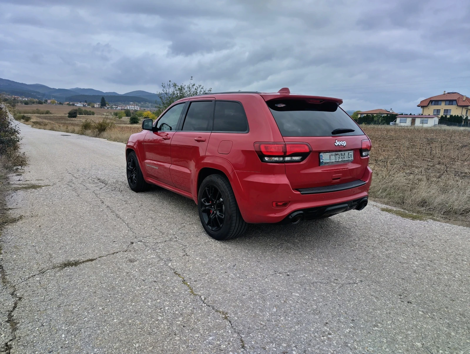 Jeep Grand cherokee 6.4 SRT - изображение 5