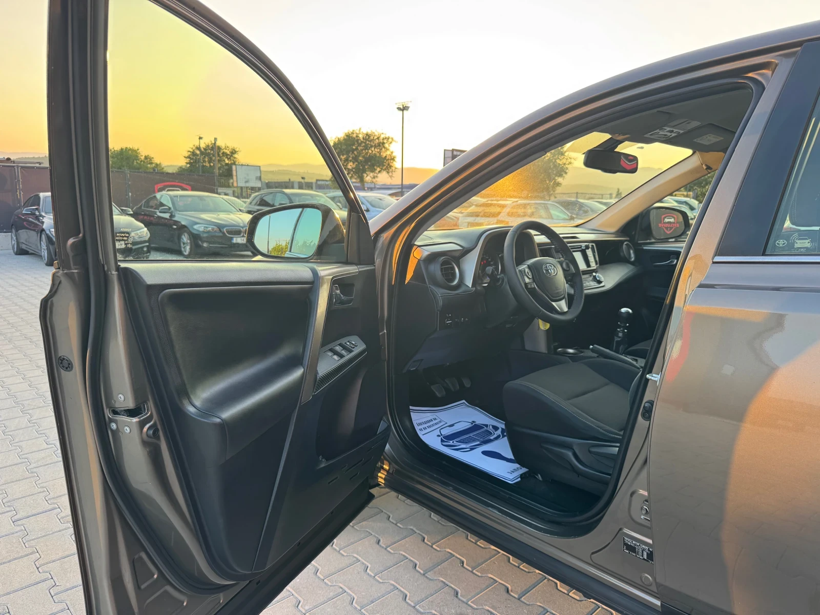 Toyota Rav4 2.0D 124kc FULL NAVI CAMERA TOP - изображение 8