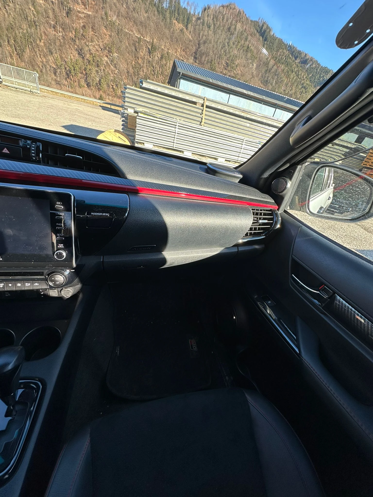 Toyota Hilux GR SPORT | Mobile.bg   11