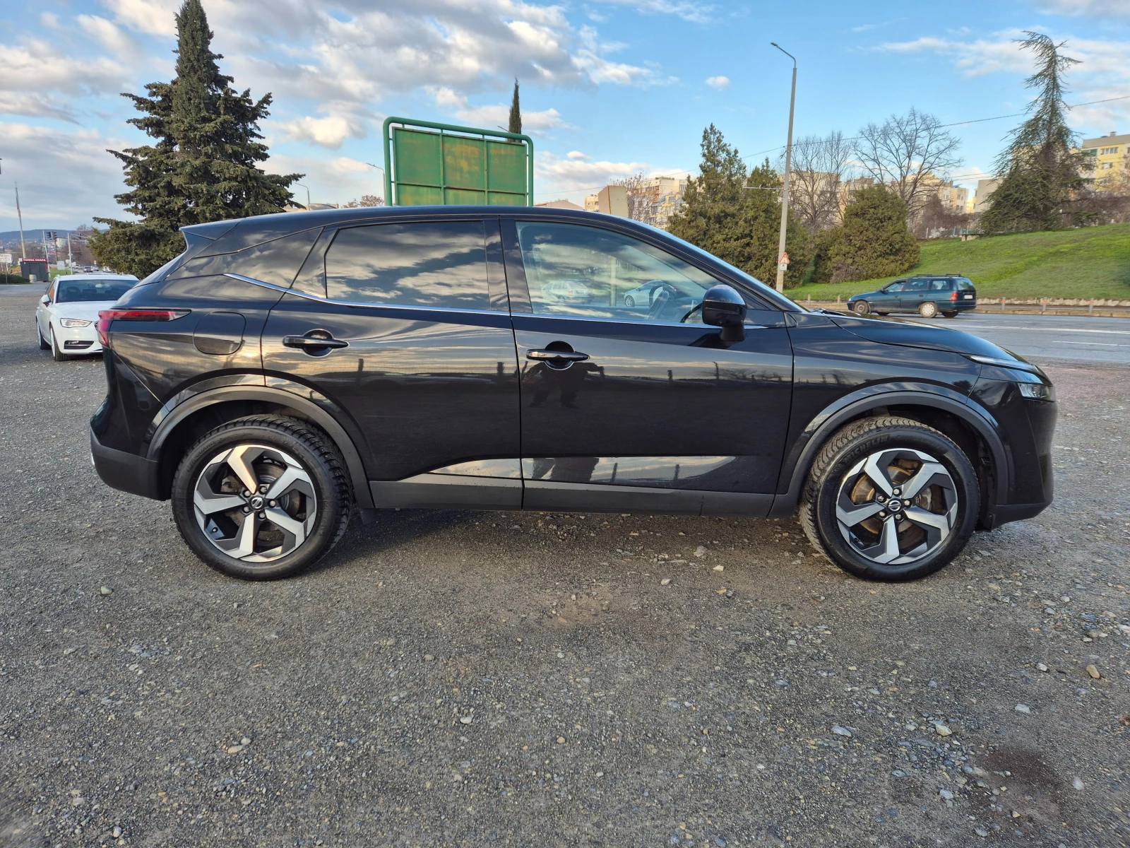 Nissan Qashqai 1.3i Hybrid - изображение 6