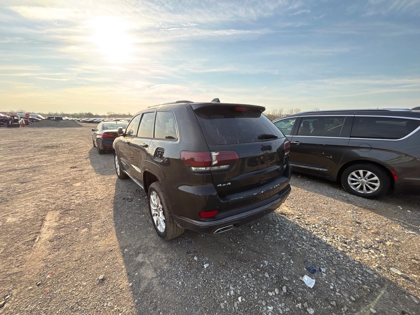 Jeep Grand cherokee  SUMMIT| ПОДГРЕВ| ОБДУХВАНЕ| ПАНОРАМА| FULL, снимка 4 - Автомобили и джипове - 54250628