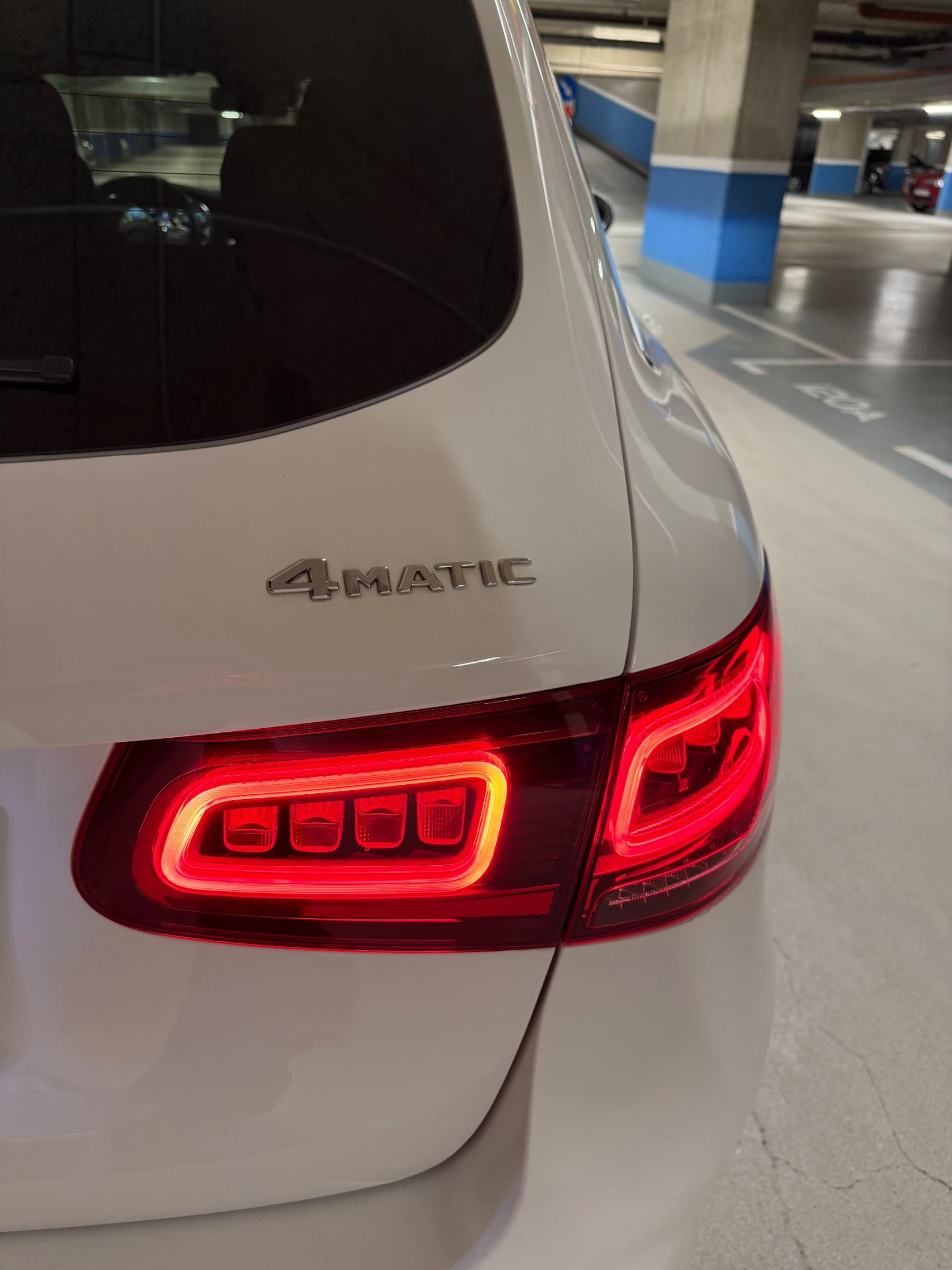 Mercedes-Benz GLC 220, снимка 8 - Автомобили и джипове - 54558849