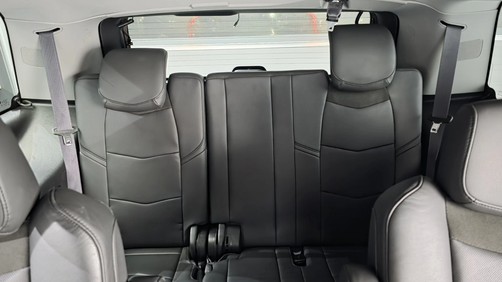 Cadillac Escalade 6.2* ЛЮК* 360* ПОДГРЕВ ВОЛАН* ЕЛ. БАГАЖНИК* КРАЙНА, снимка 13 - Автомобили и джипове - 55348723