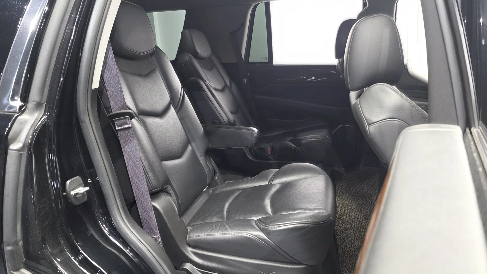 Cadillac Escalade 6.2* ЛЮК* 360* ПОДГРЕВ ВОЛАН* ЕЛ. БАГАЖНИК* КРАЙНА, снимка 12 - Автомобили и джипове - 55348723