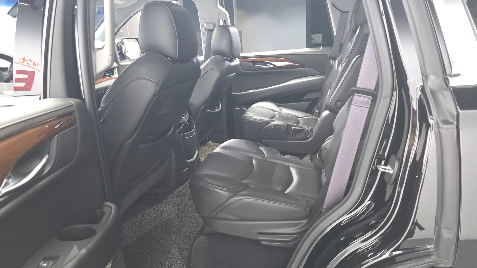 Cadillac Escalade 6.2* ЛЮК* 360* ПОДГРЕВ ВОЛАН* ЕЛ. БАГАЖНИК* КРАЙНА, снимка 11 - Автомобили и джипове - 55348723