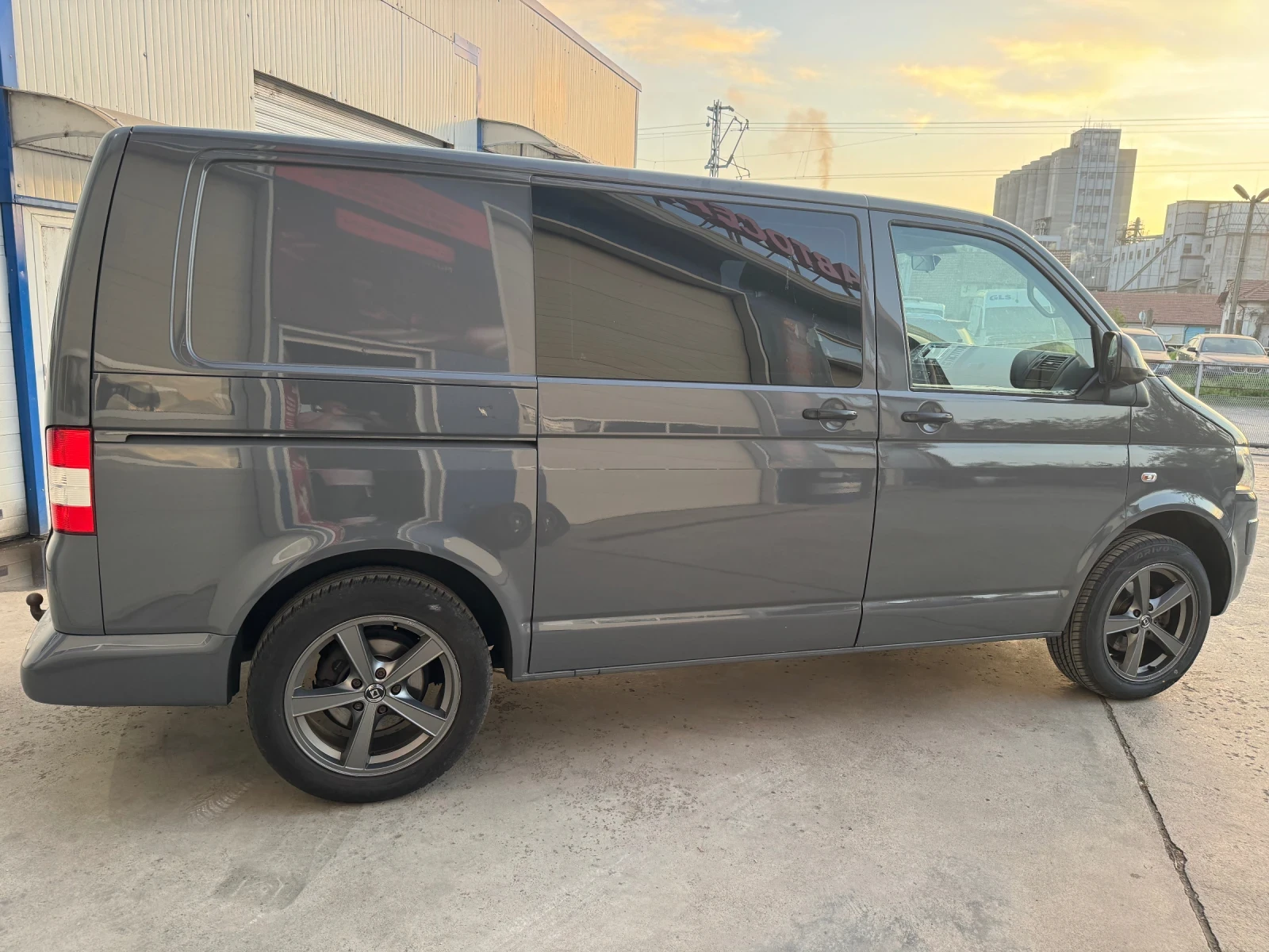 VW Transporter Transporter T6 Автоматик - изображение 6