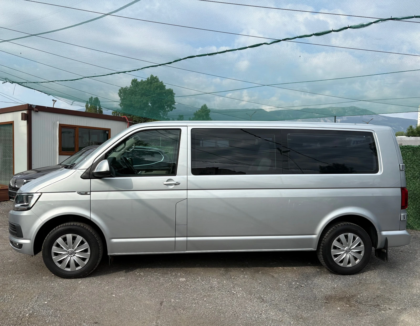 VW Caravelle 2.0TDI= 150HP= 9 МЕСТЕН= НАВИ= 6 СКОРОСТИ=  - изображение 2