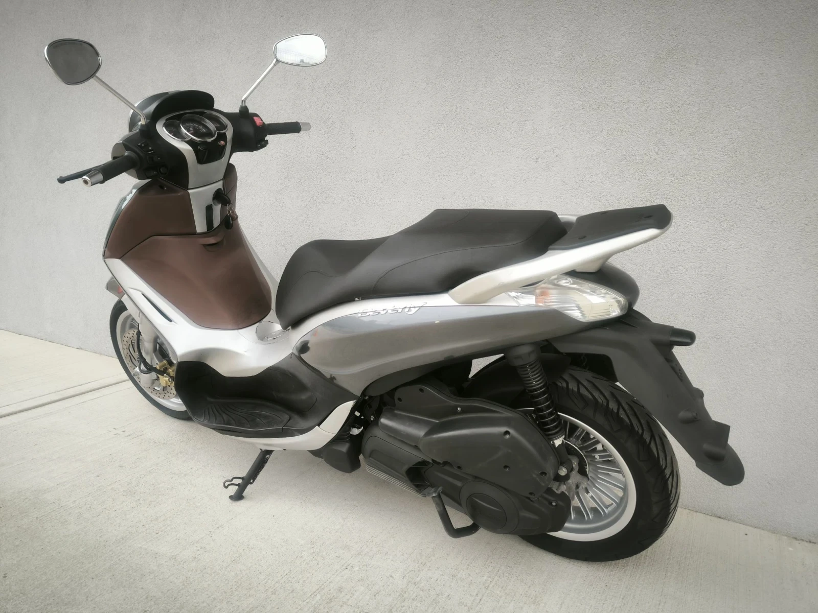 Piaggio Beverly 300ie, ABS/ASR, 2017 година - изображение 7