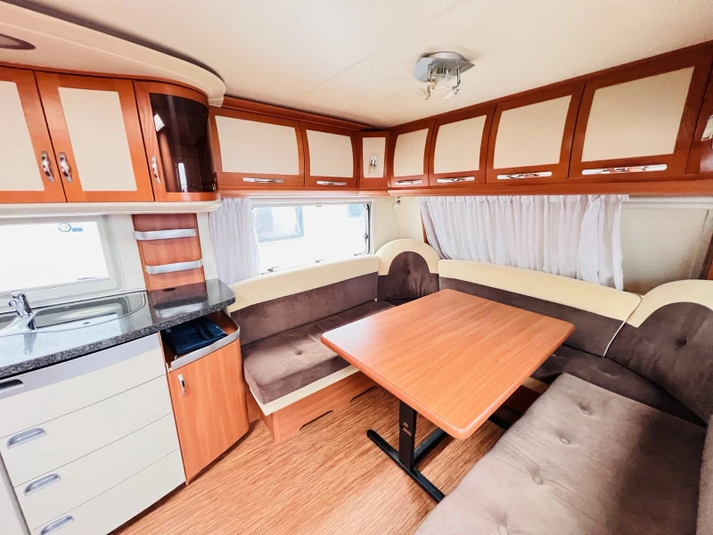 Каравана Hobby 650, снимка 6 - Каравани и кемпери - 52685004