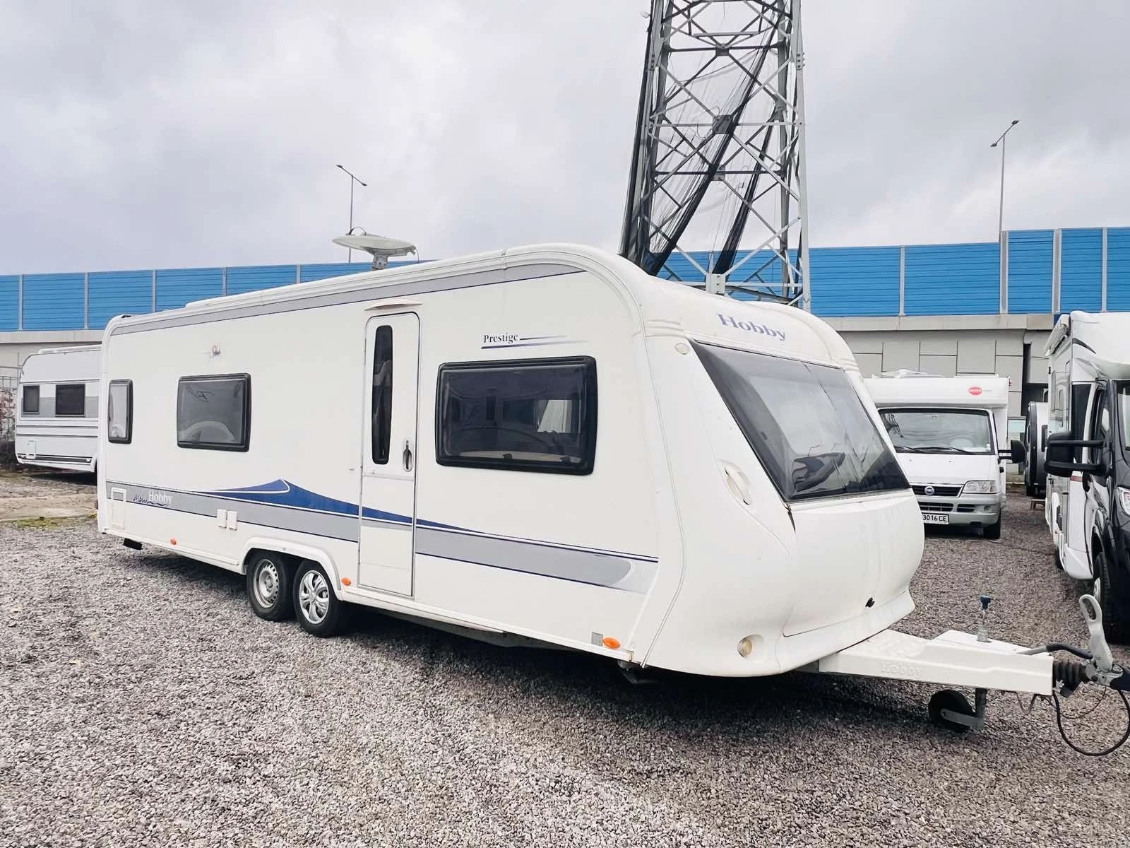 Каравана Hobby 650, снимка 1