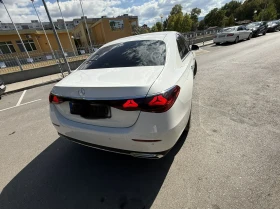 Mercedes-Benz E 220 В гаранция до 2027 Г на 32000 км като нова , снимка 2