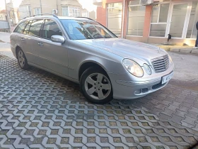 Mercedes-Benz E 220, снимка 5 - Автомобили и джипове - 53630140