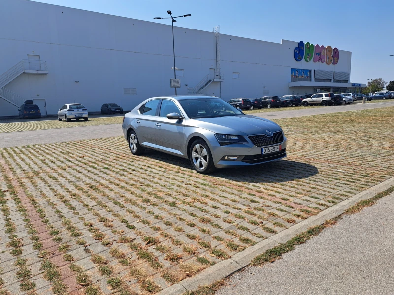 Skoda Superb 2.0 TDI, снимка 7 - Автомобили и джипове - 47148794