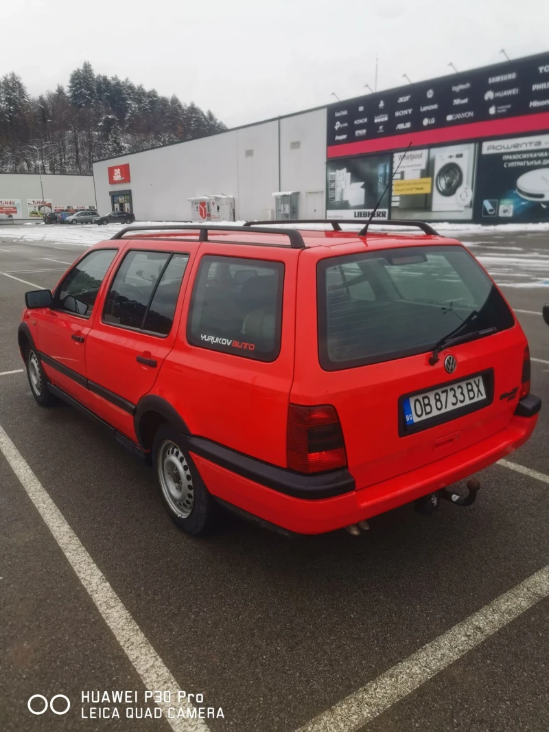 VW Golf КАТО НОВ, снимка 1 - Автомобили и джипове - 48676063