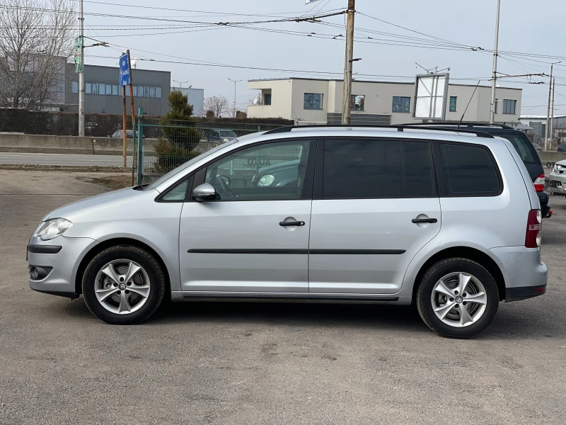 VW Touran 1.9TDi Facelift, снимка 3 - Автомобили и джипове - 49259041