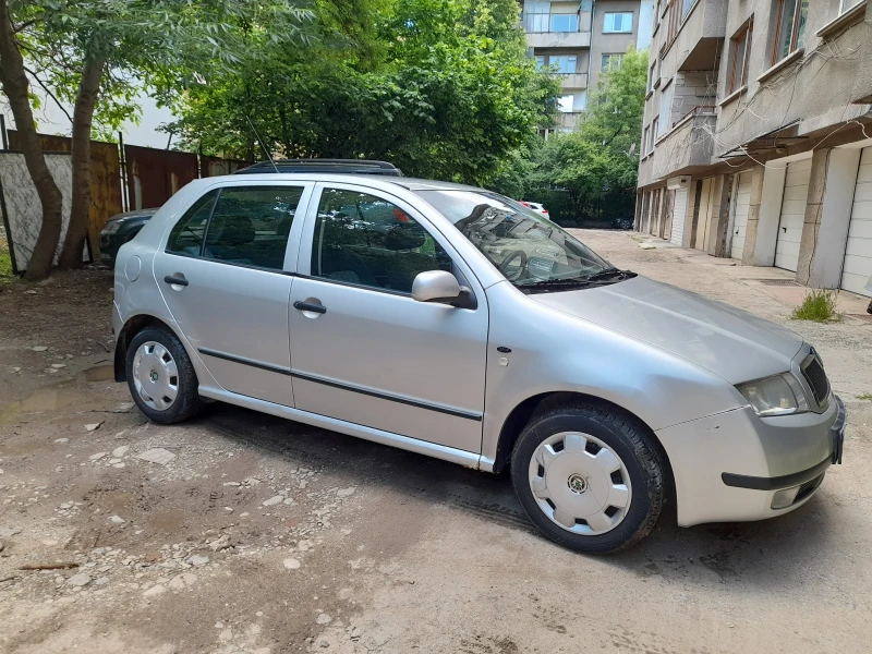 Skoda Fabia, снимка 2 - Автомобили и джипове - 50482444
