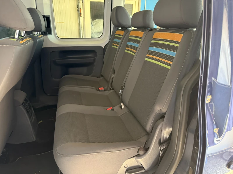 VW Caddy 2.0TDI* 140к.с* 7м* СЕРВИЗНА КНИЖКА С ПЪЛНА ИСТОРИ, снимка 9 - Автомобили и джипове - 50797016