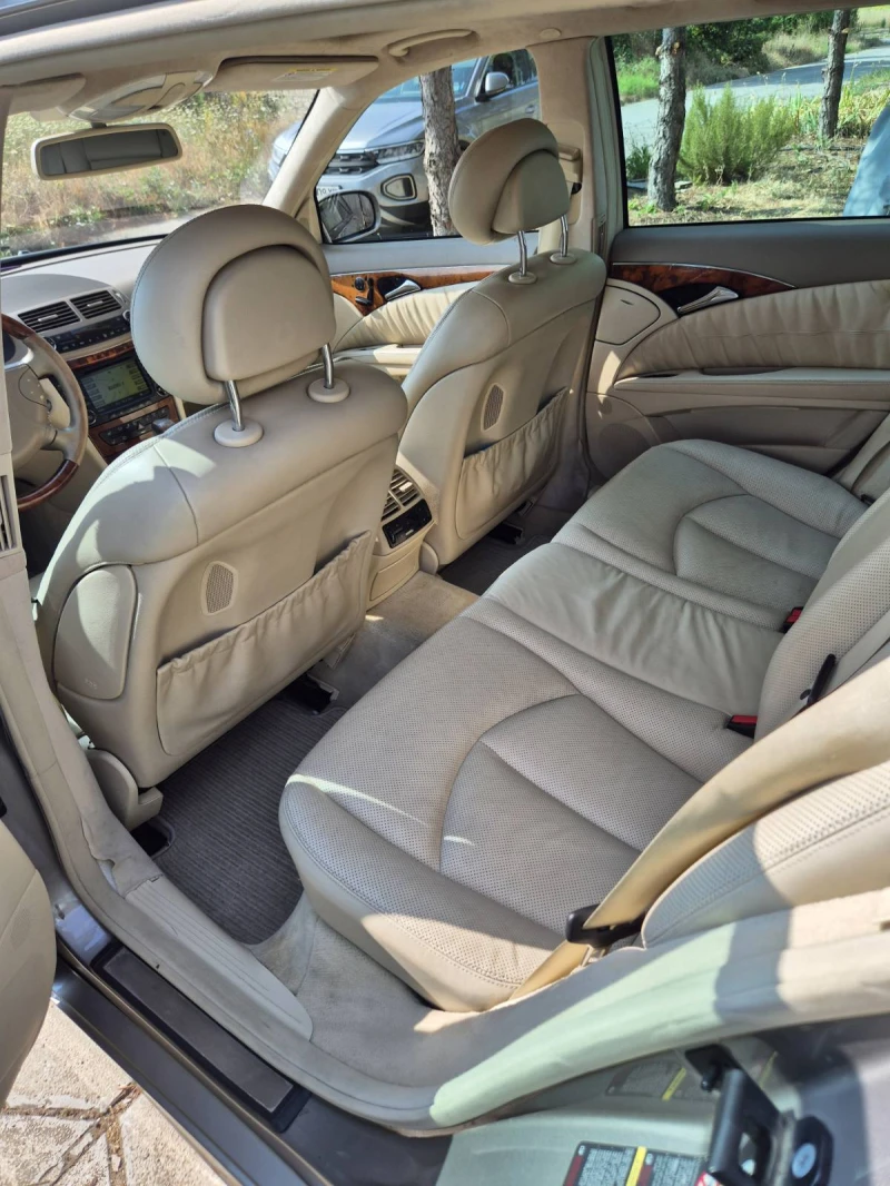 Mercedes-Benz E 500 Avantgarde, снимка 9 - Автомобили и джипове - 52523117