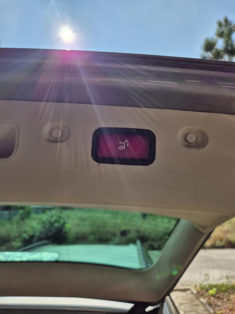 Mercedes-Benz E 500 Avantgarde, снимка 11 - Автомобили и джипове - 52523117