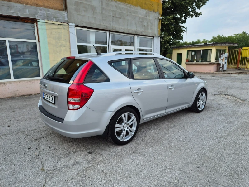 Kia Ceed 1.4I KLIMA ITALY, снимка 4 - Автомобили и джипове - 51142904