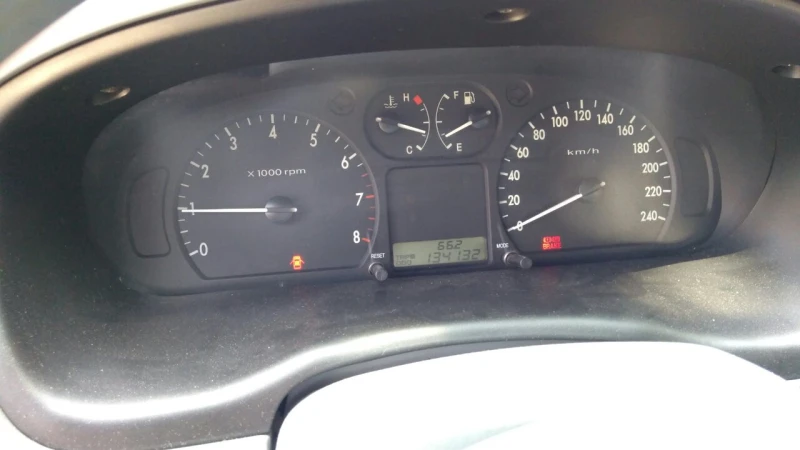 Kia Magentis, снимка 8 - Автомобили и джипове - 51177659