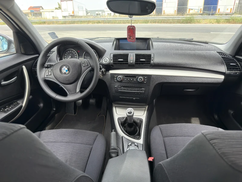 BMW 118 2.0 D NAVI, снимка 12 - Автомобили и джипове - 51497493