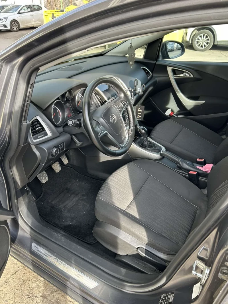 Opel Astra, снимка 6 - Автомобили и джипове - 52710886