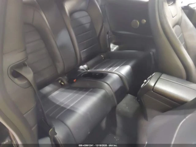 Mercedes-Benz C 300 AMG* KEYLESS* PANO* ПОДГРЕВ* , снимка 11 - Автомобили и джипове - 53813469