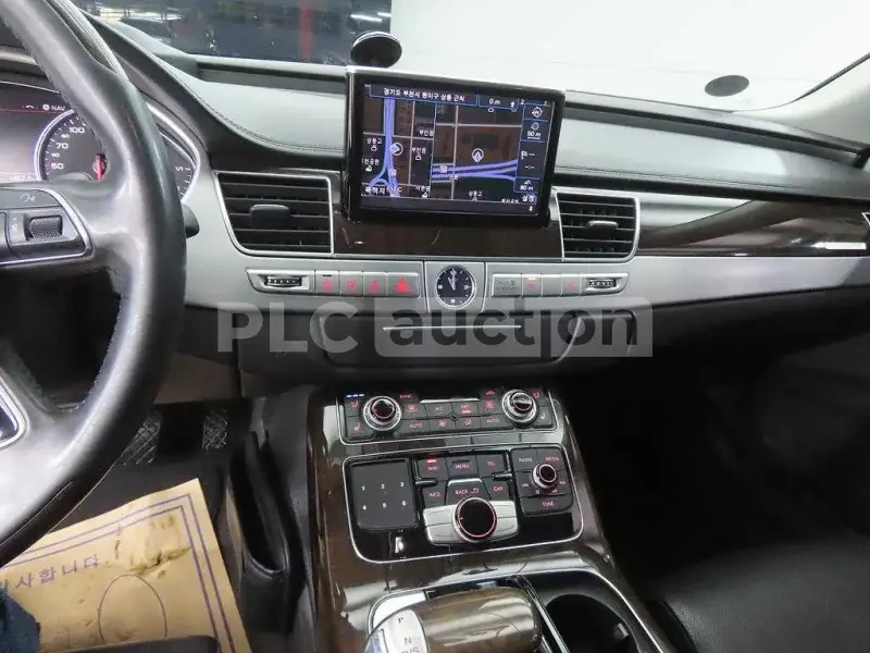 Audi A8 4.2TDI L| FULL| 360| DISTRONIC| TV| ОБДУХВАНЕ, снимка 11 - Автомобили и джипове - 54416915