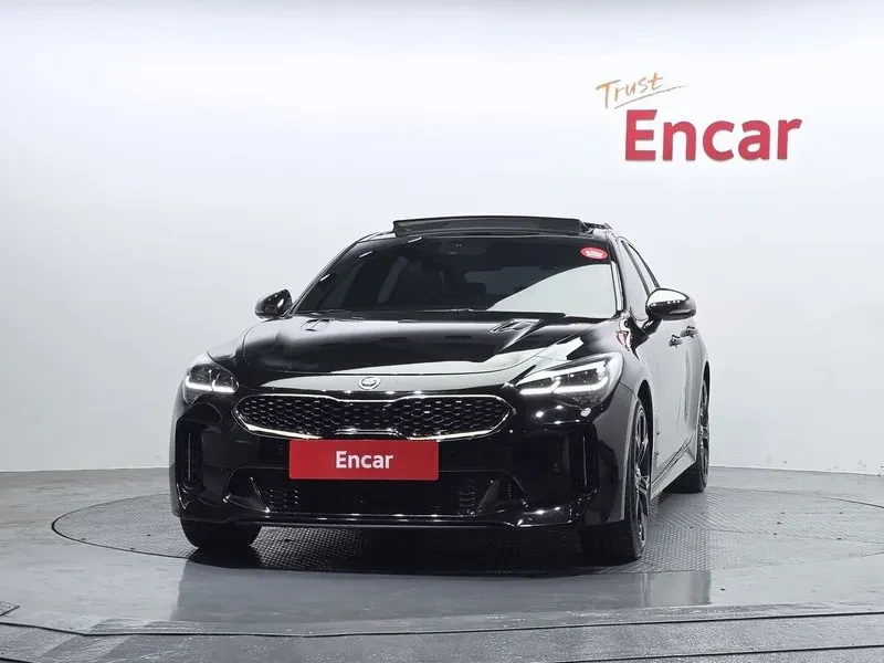 Kia Stinger 3.3 TURBO AWD GT, снимка 3 - Автомобили и джипове - 54940259