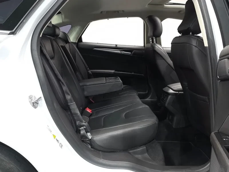 Ford Mondeo 2.0 TITANIUM, снимка 10 - Автомобили и джипове - 56306356