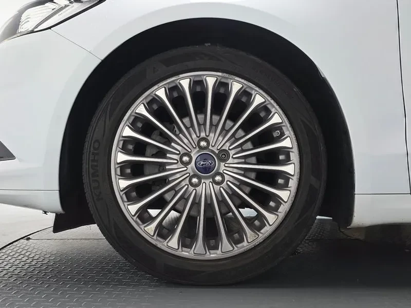 Ford Mondeo 2.0 TITANIUM, снимка 4 - Автомобили и джипове - 56306356