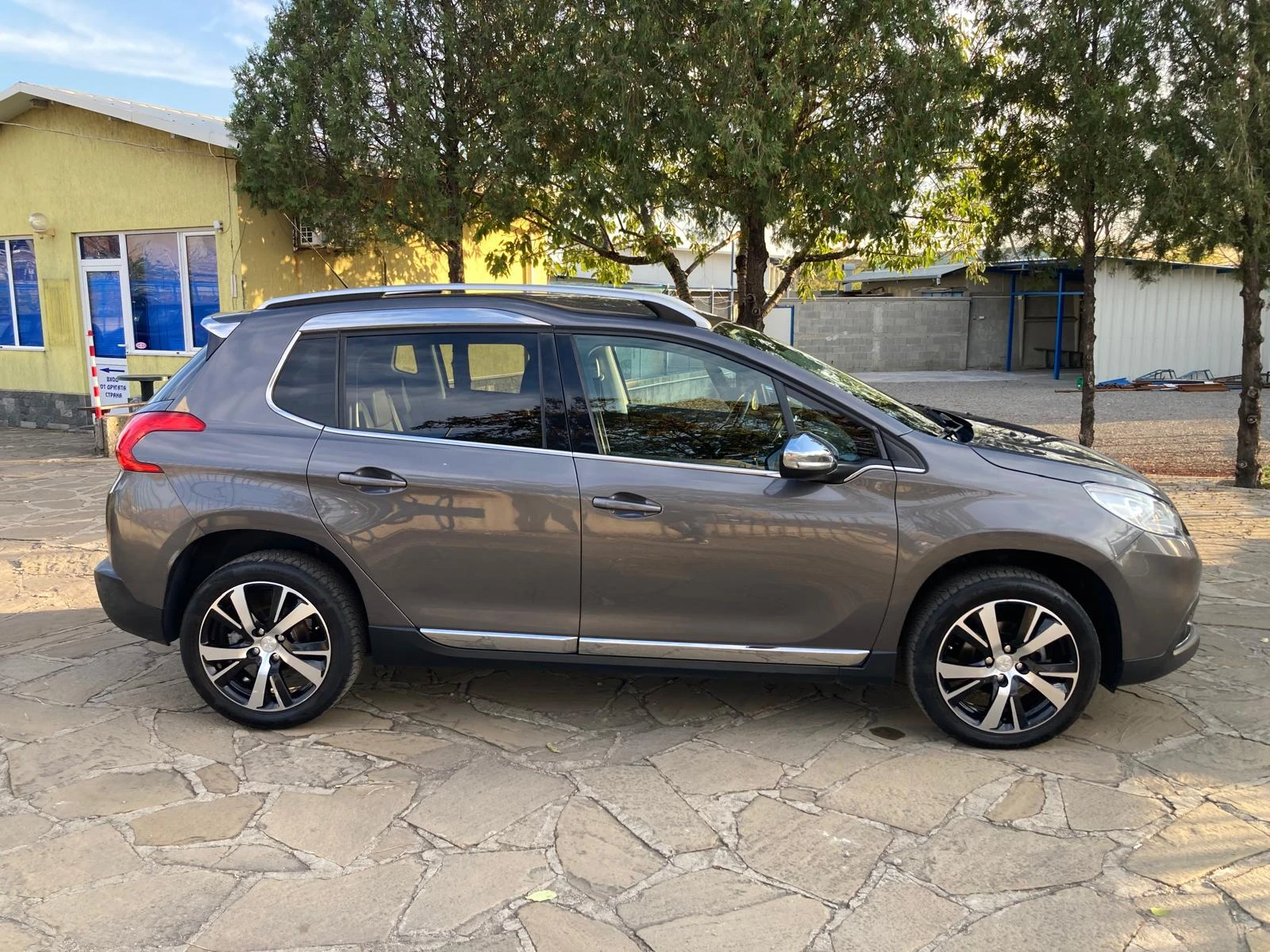 Peugeot 2008 1, 6HDi НАВИ КОЖА 6-скорости EURO 5B - изображение 4