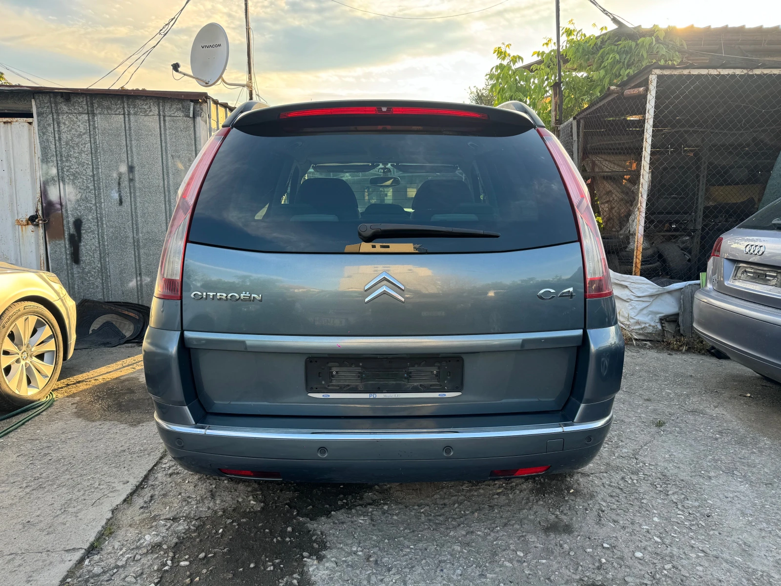 Citroen C4 Picasso 1.6HDI 100HP AVTOMAT KLIMA 7 MESTEN 2010G - изображение 6