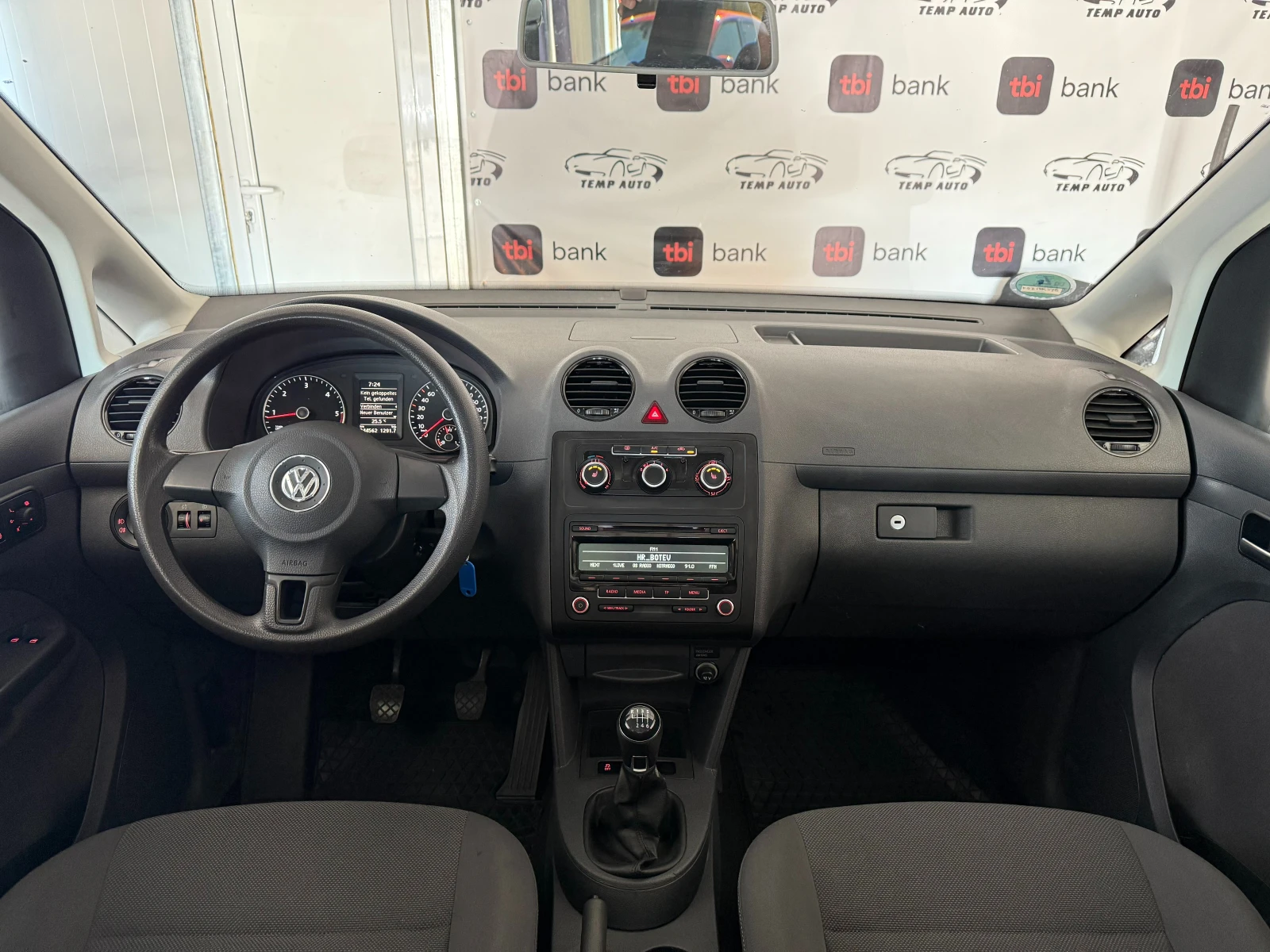VW Caddy 2.0TDI* 140к.с* 7м* СЕРВИЗНА КНИЖКА С ПЪЛНА ИСТОРИ - изображение 10