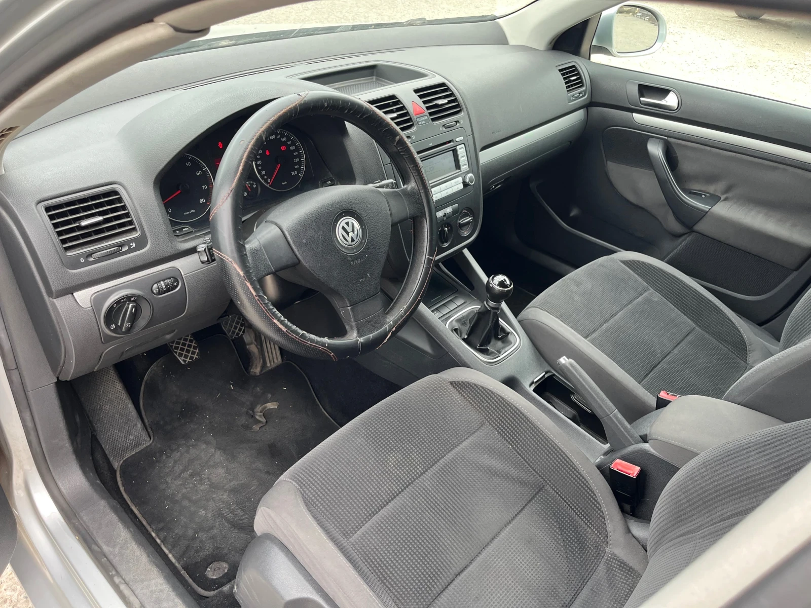 VW Golf 1.6i 102k.c. Comfortline * AC * Реални км - изображение 9
