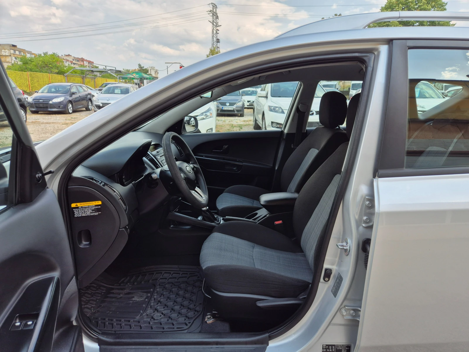 Kia Ceed 1.4I KLIMA ITALY - изображение 9