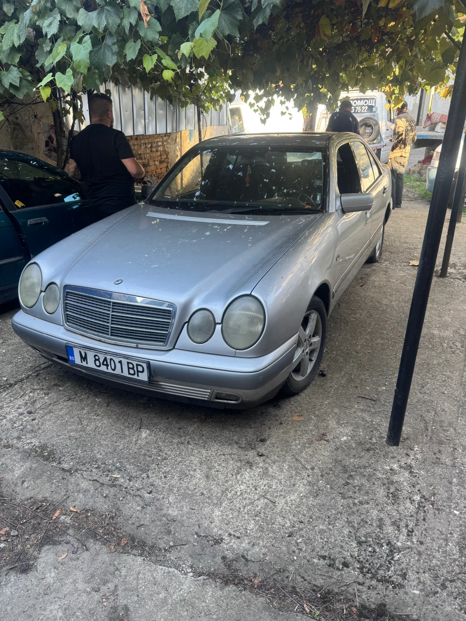Mercedes-Benz E 220 CDI  - изображение 2