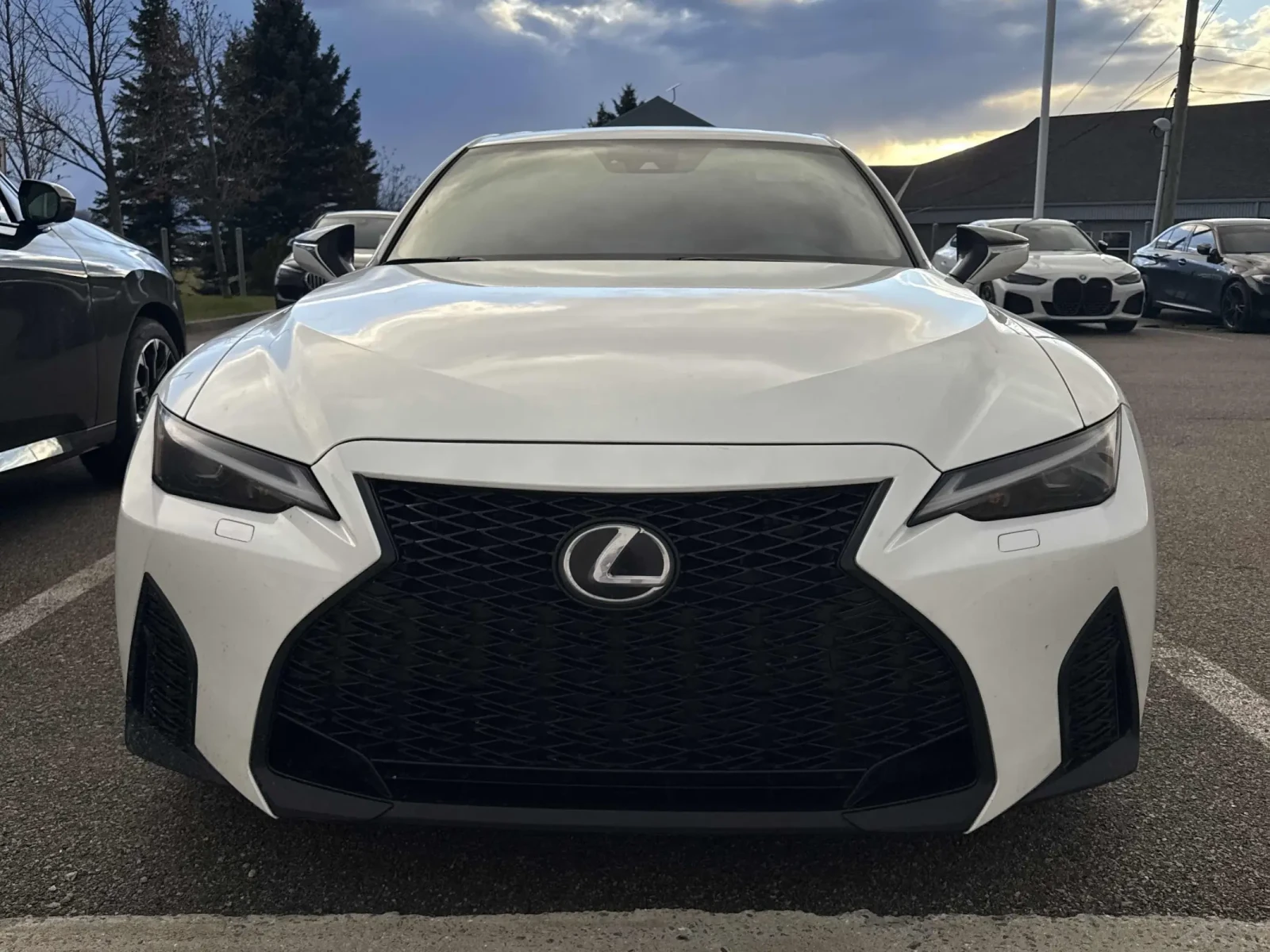 Lexus IS 300 * CARFAX *    | Mobile.bg   3