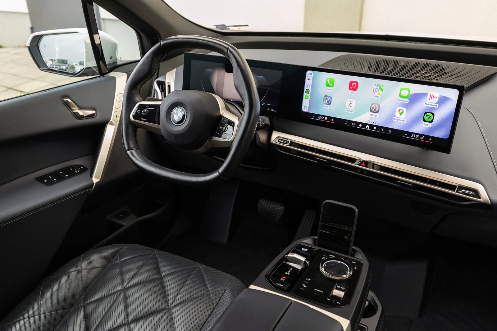 BMW iX M40 / ! | Mobile.bg   10