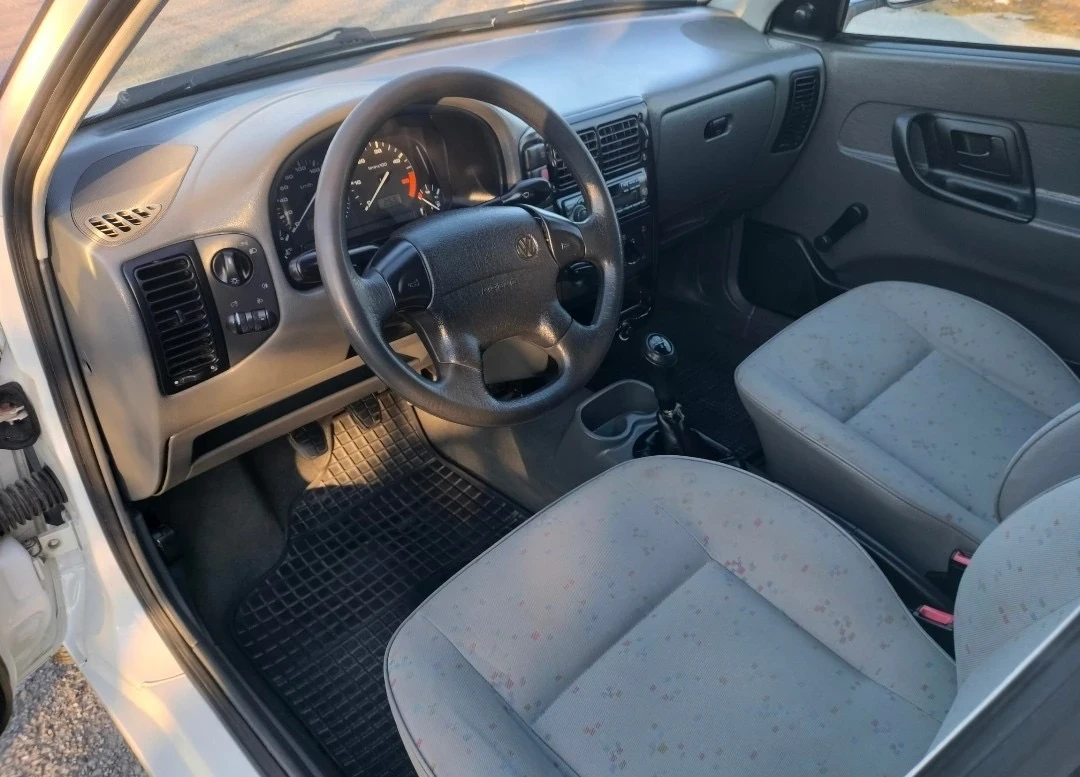 VW Caddy 1.9SDI KLIMA, снимка 9 - Автомобили и джипове - 53748226