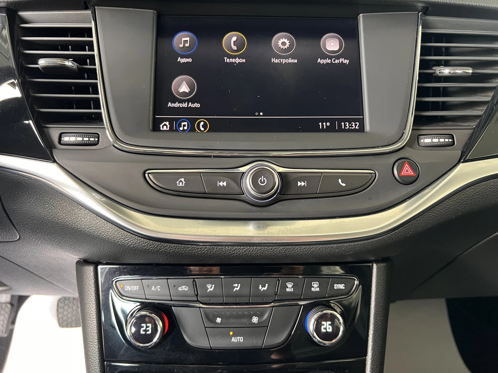 Opel Astra ELEGANCE/1.2TURBO/130K.C./6MT, снимка 13 - Автомобили и джипове - 53904219