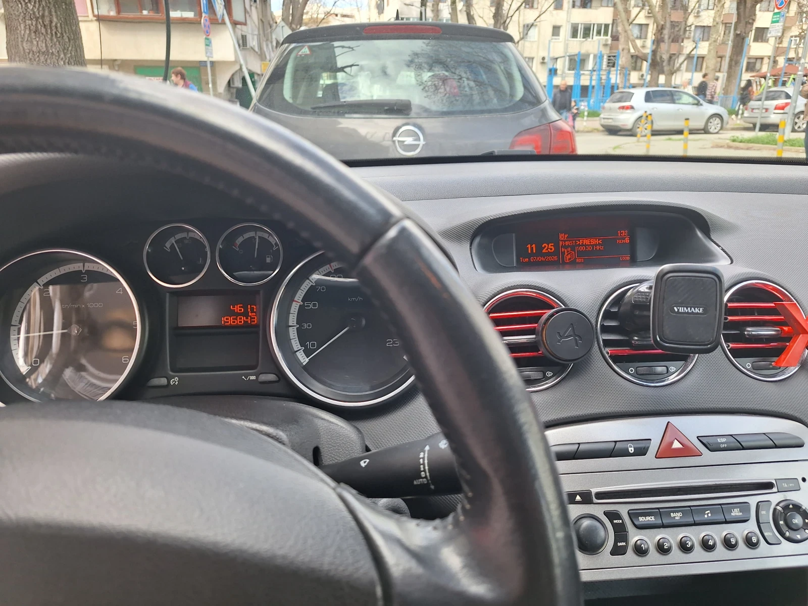 Peugeot 308 1.6 HDI, снимка 9 - Автомобили и джипове - 54121776