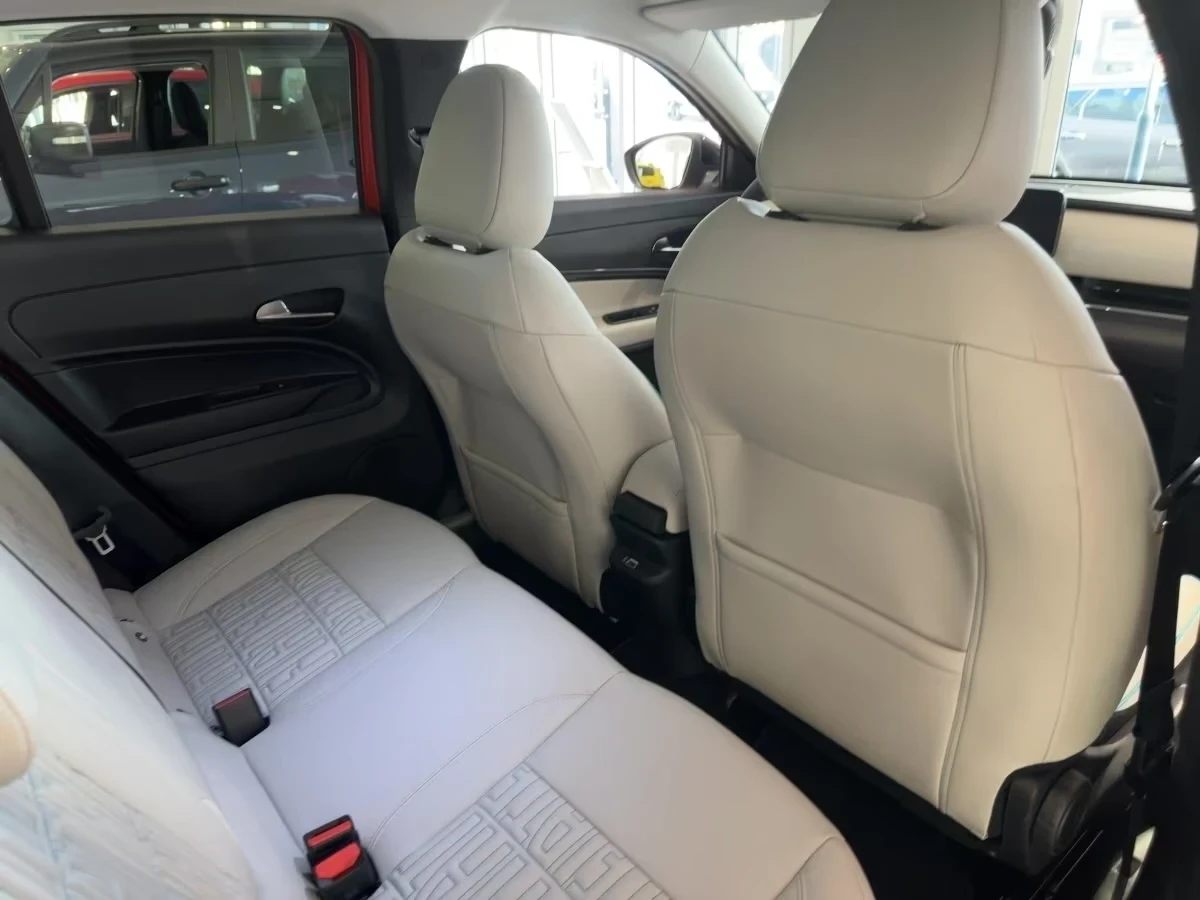 Fiat 600e La Prima DISTR 360* Winter Pack Keyless Blind Spot, снимка 12 - Автомобили и джипове - 54230410