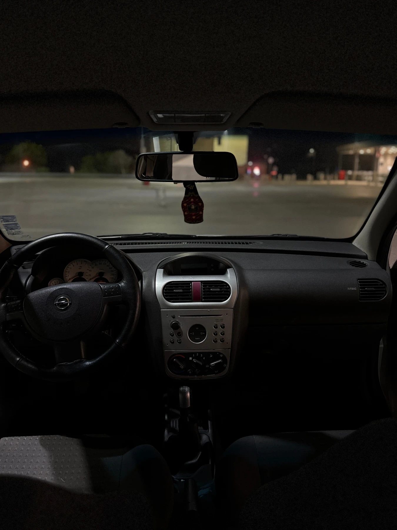 Opel Corsa C 1.2 LPG, снимка 10 - Автомобили и джипове - 54336067