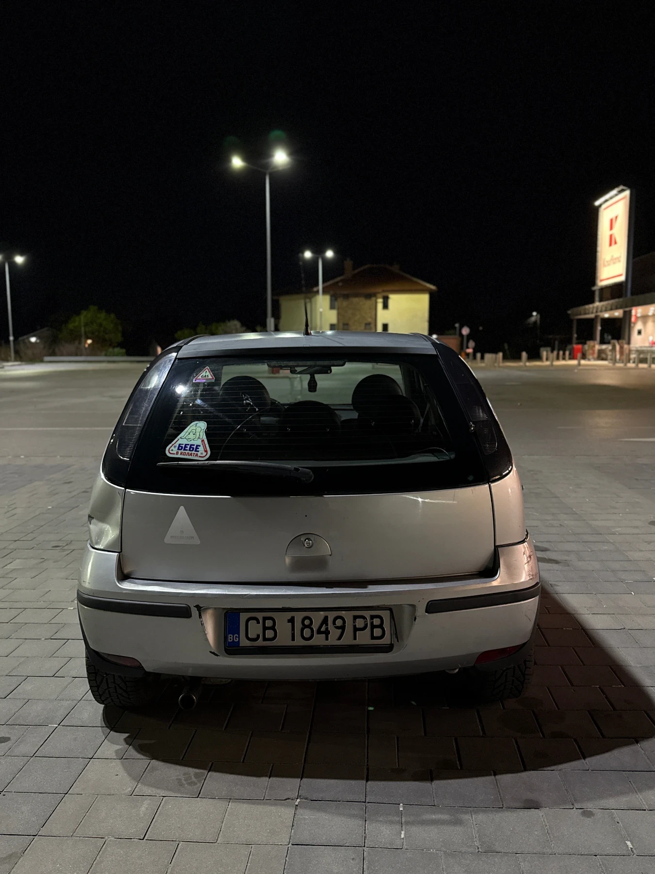 Opel Corsa C 1.2 LPG, снимка 5 - Автомобили и джипове - 54336067