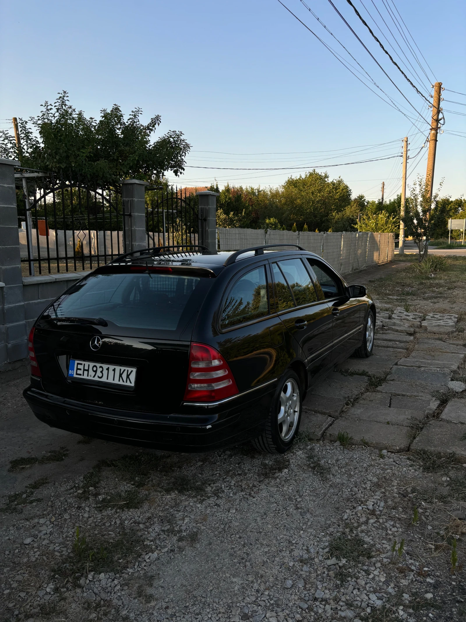 Mercedes-Benz C 240, снимка 2 - Автомобили и джипове - 54397131